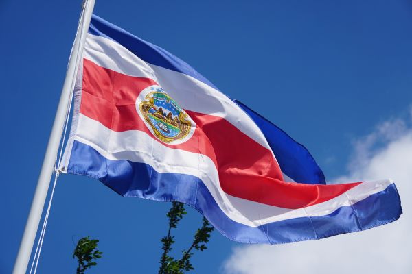 My child was born in Costa Rica – Can I apply for citizenship